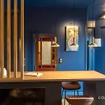 Suites Mana- Studio Art Deco Avec Terrasse - Place Ducale- Parking Inclus Apartment Charleville-Mezieres